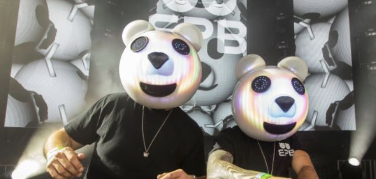 Future House Duo Electric Polar Bears lässt pochende einzelne „Schilder“ fallen