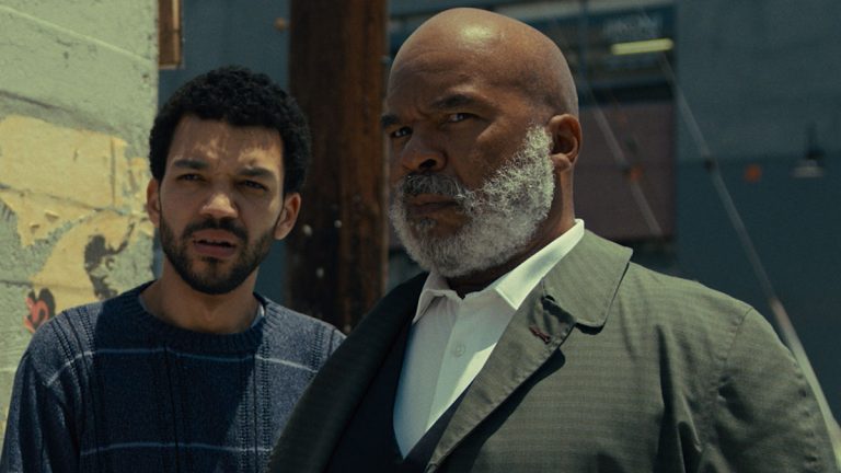 Rezension der American Society of Magical Negroes: Eine wilde Satire