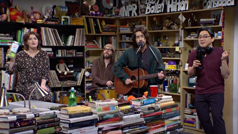 „Saturday Night Live parodiert NPRs Tiny Desk“: Anschauen