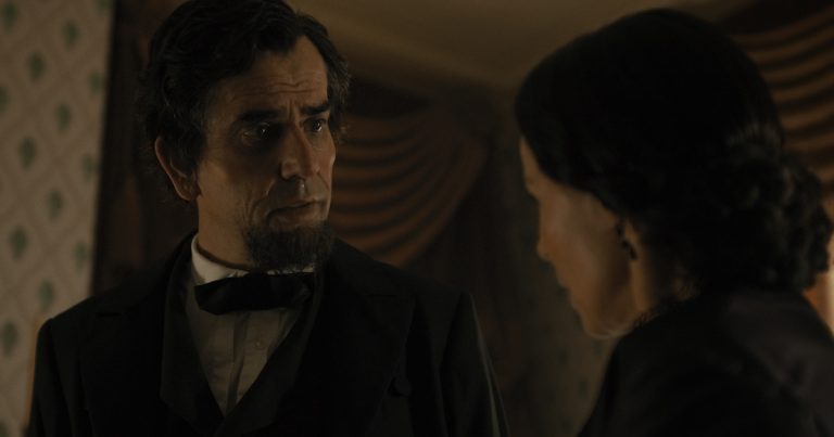 Hamish Linklater über die Darstellung von Lincoln in Manhunt: Podcast