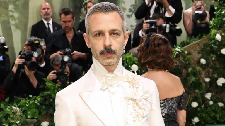Jeremy Strong spielt Springsteens Manager im neuen Biopic