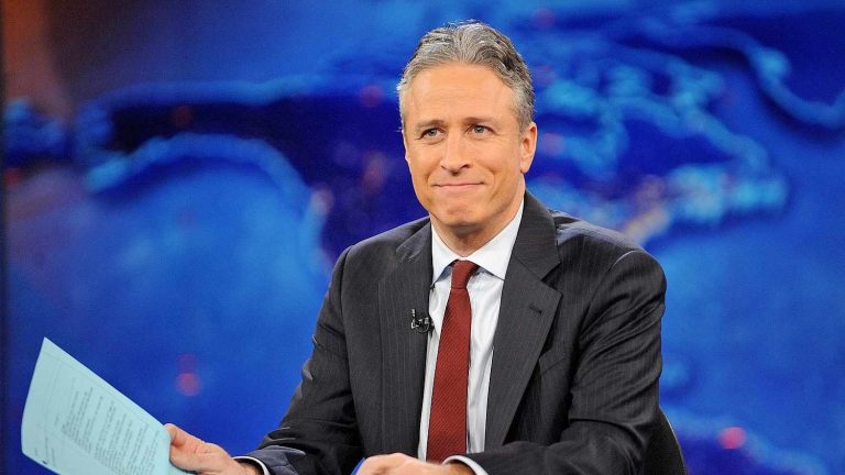 Jon Stewart startet den Podcast „The Weekly Show“.
