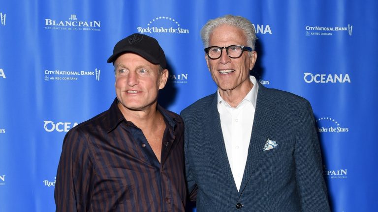 „Cheers“ Ted Danson und Woody Harrelson treffen sich für einen neuen Podcast