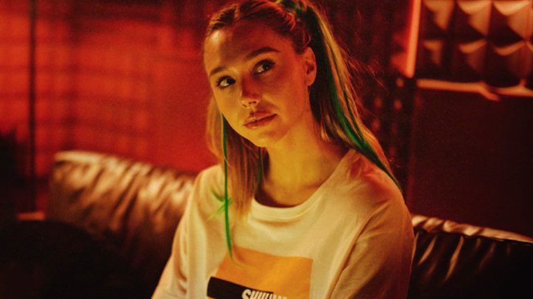 Alexis Ren über ihren neuen Film Latency & Mental Health: Podcast