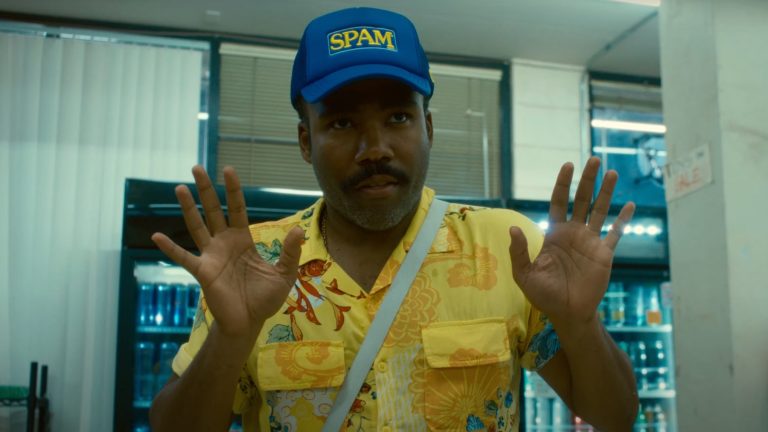 Donald Glover ist im Trailer zu „Bando Stone and the New World“ ein ahnungsloser Popstar