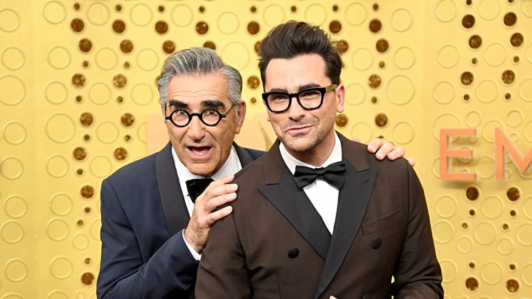 Eugene und Dan Levy moderieren die Emmy Awards 2024