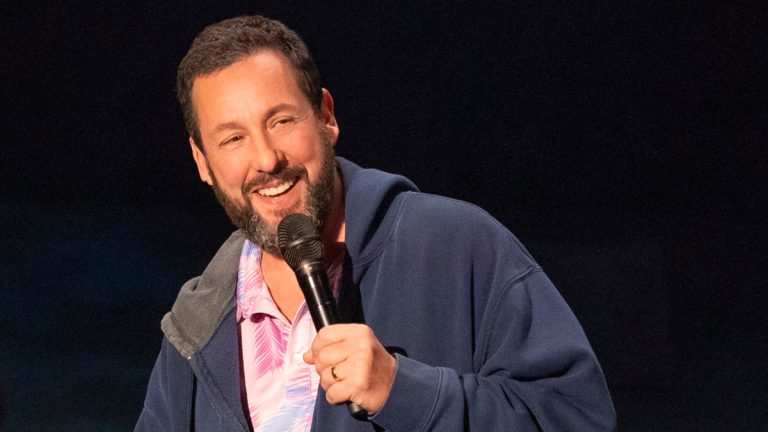 Kritik zu Adam Sandlers „Love You“: Netflix-Special wird chaotisch