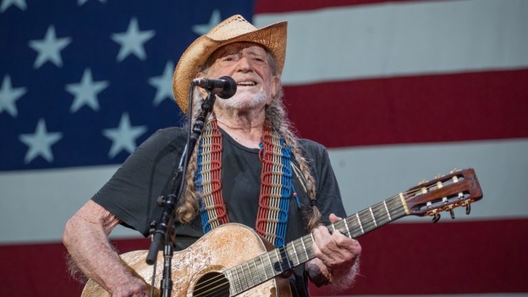 Willie Nelson spielt beim 50. Jubiläumskonzert von Austin City Limits