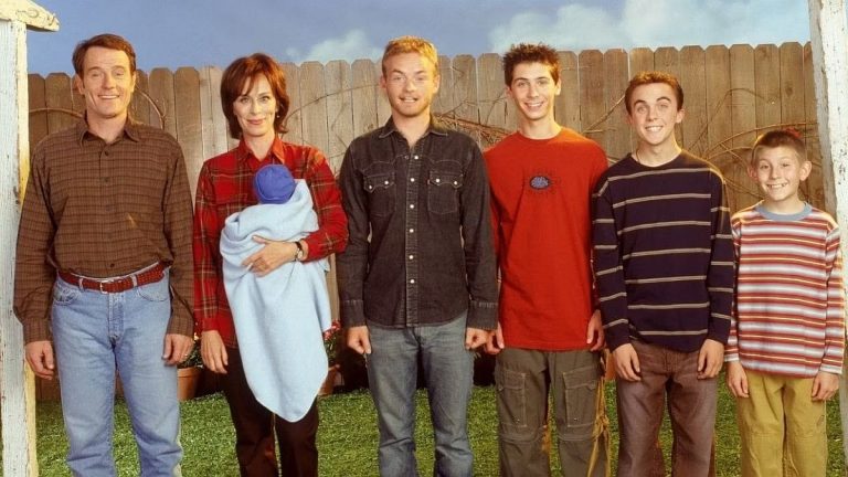 Malcolm in the Middle Revival Set mit Bryan Cranston, Frankie Muniz