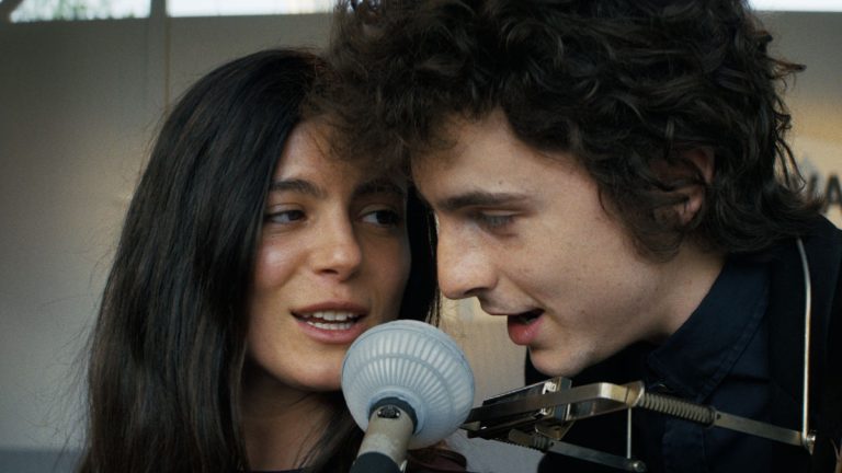Timothee Chalamet als Bob Dylan
