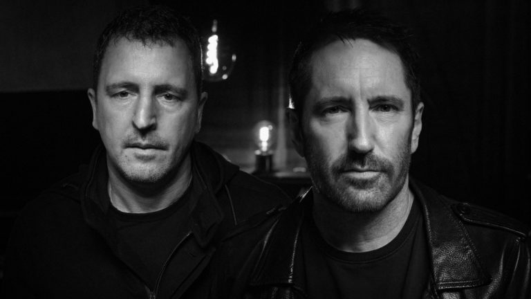 „Trent Reznor & Atticus Ross veröffentlichen Queer Score: Stream“