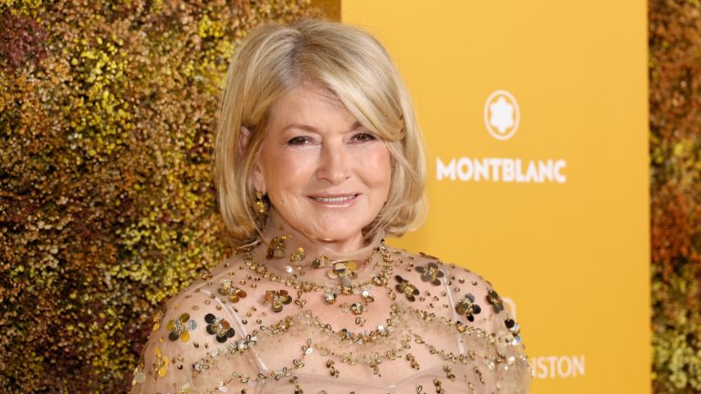 Martha Stewart sagt, dass Bewährungshelfer nicht zulassen würde, dass ihr Gastgeber SNL