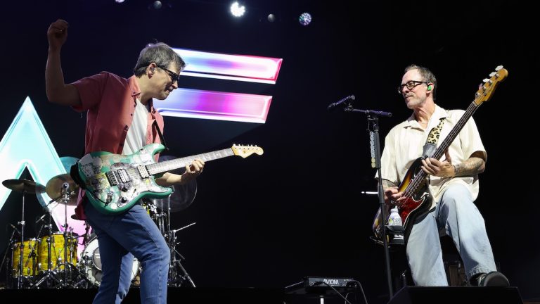 Weezer Cover Metallica, steh schwer auf dem „Blue Album“.