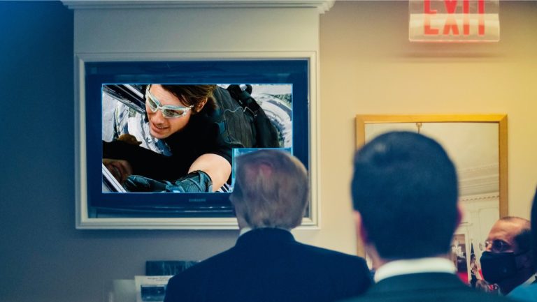 Trump kündigt 100% Tarif für Filme an, die außerhalb Amerikas gemacht wurden