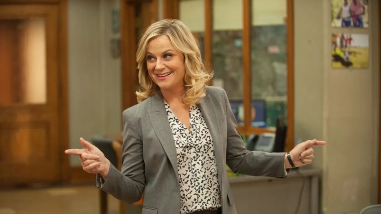 Amy Poehler und Mike Schur vereinen sich auf die neue Peacock Comedy Dig