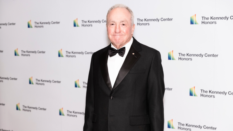 Lorne Michaels bestätigt, dass die Besetzung von Shak-ups live zum Samstagabend kommen