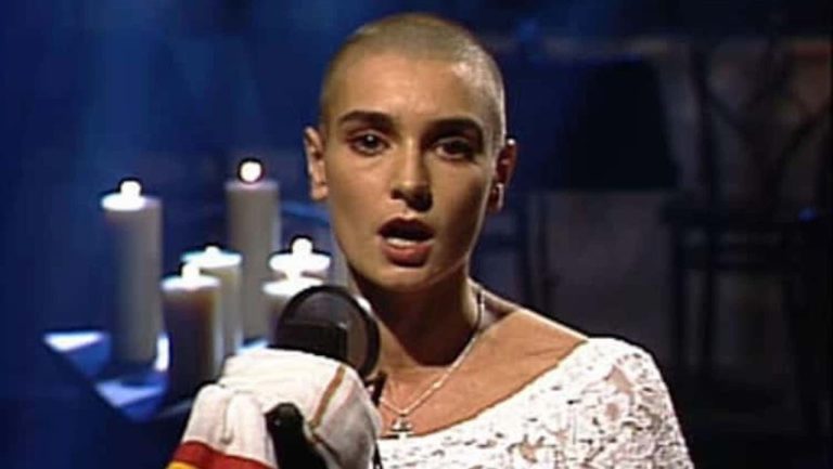 Lorne Michaels sagt, Sinéad O’Connor wäre auf SNL 50 eingeladen worden