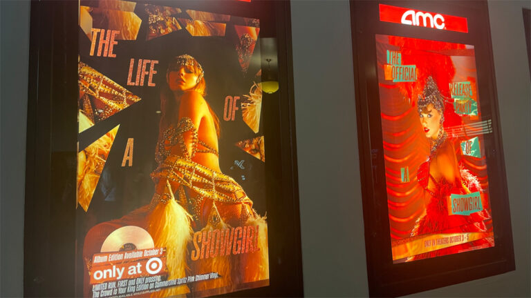 In Taylor Swifts The Offizielle Release -Party eines Showgirls