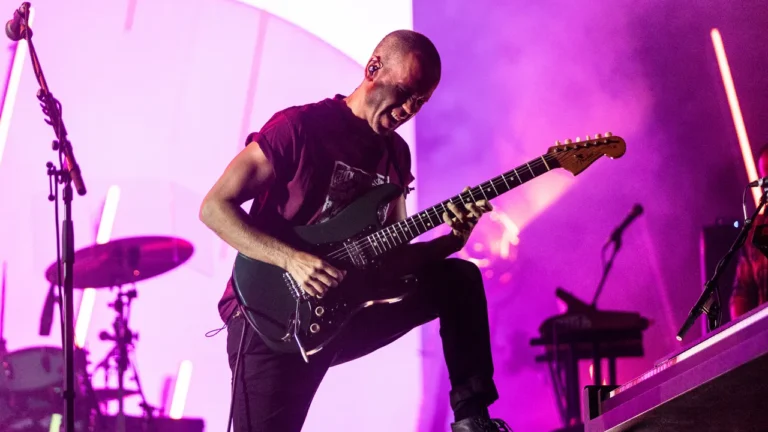 M83 kündigt neues Album „I Wrote You a Letter“ an
