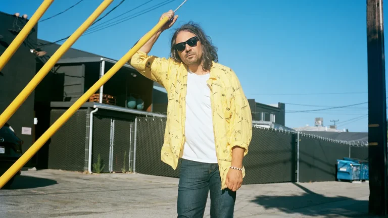Hören Sie sich den ersten Song von War on Drugs seit vier Jahren an