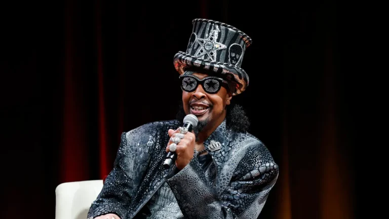Die ersten Memoiren von Bootsy Collins heißen „Funked Around, Found Out“.