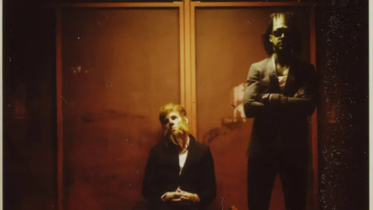 Dead Man’s Bones enthüllen ersten neuen Song seit 17 Jahren